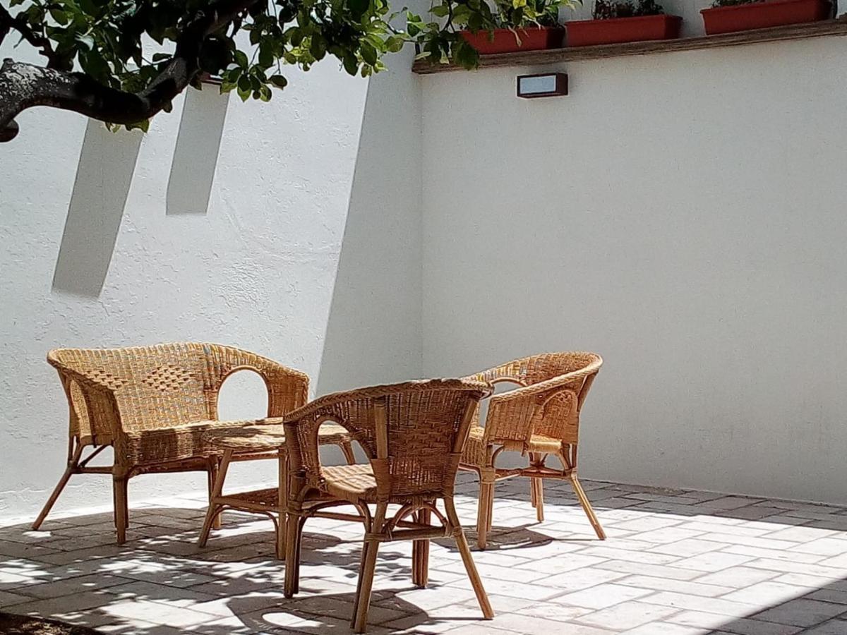Cortile Calinea Bed & Breakfast Castrignano del Capo Exterior foto